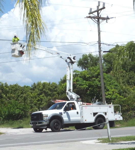 Verizon running fiber optic cable